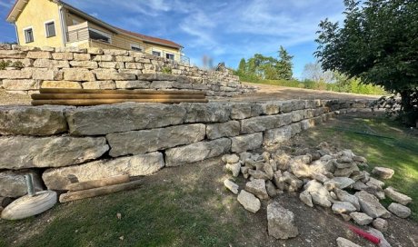 Réalisation d’un enrochement sur la commune de La Chapelle-de-la-Tour